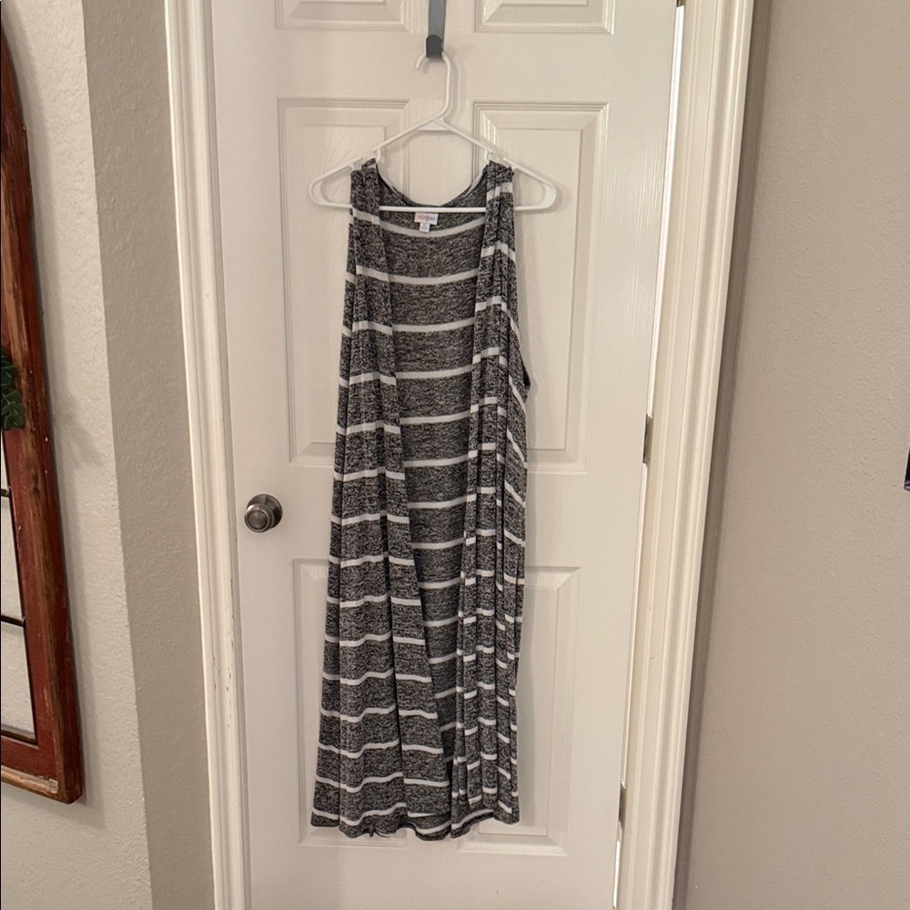 LuLaRoe Black and White Knit Duster